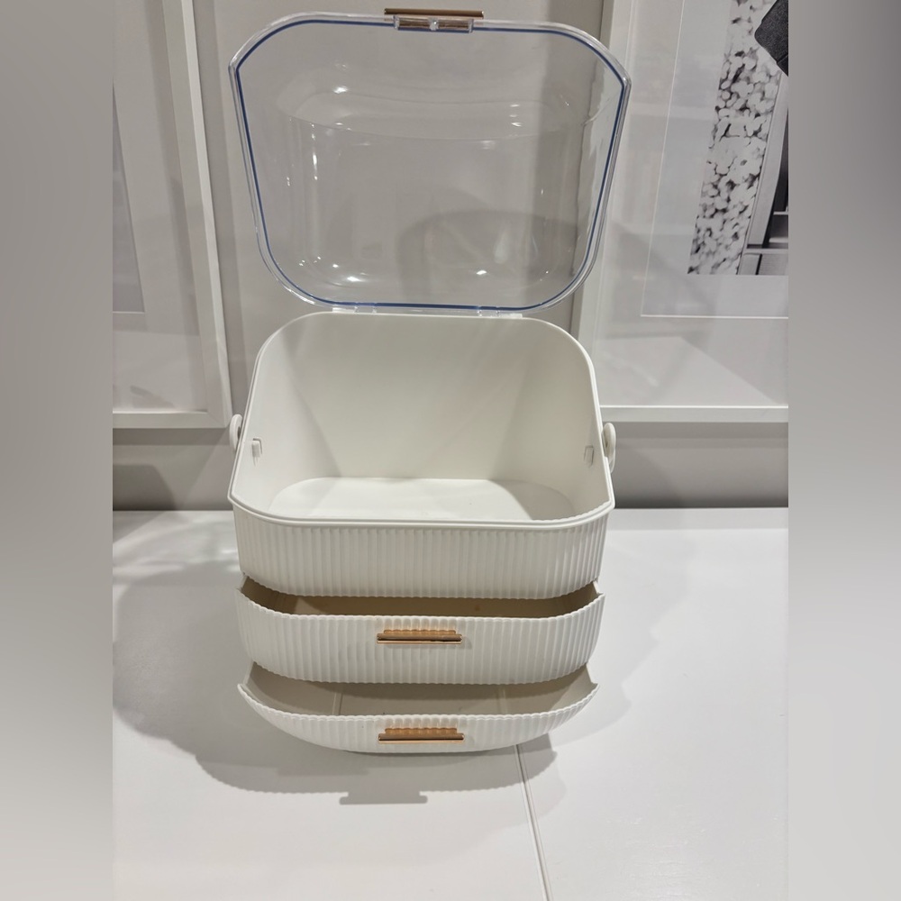 Skincare Storage Organizer - Picture 3 of 4
